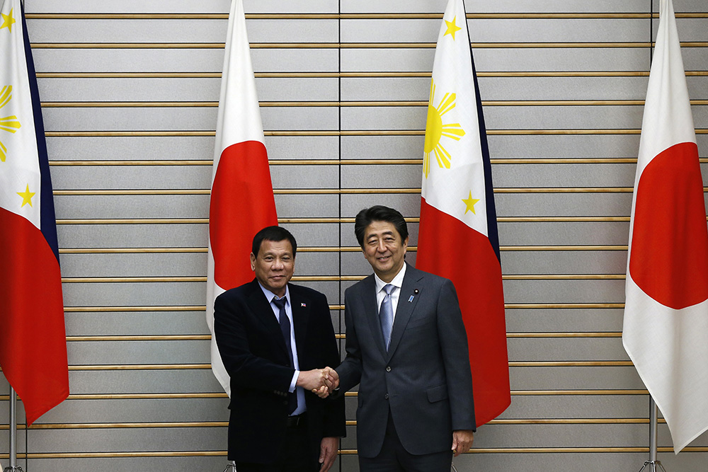 duterte-visit-japan-abe.jpg