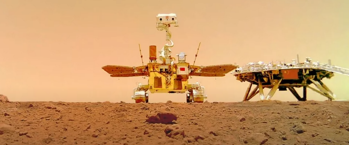 zhurong_rover_and_tianwen-1_lander_(cropped).png